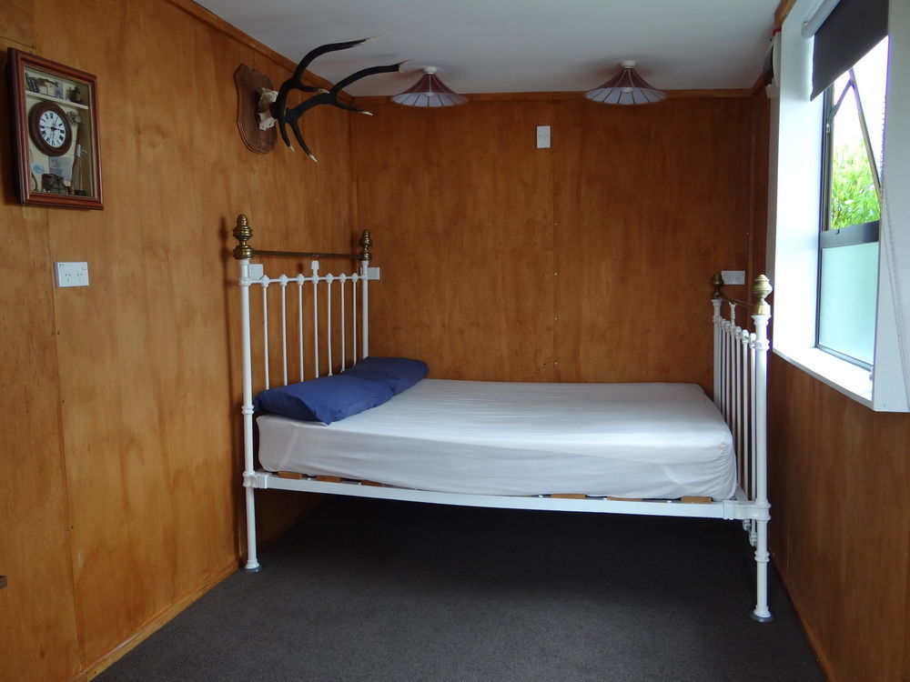 Picton's Waikawa Bay Holiday park 2*
